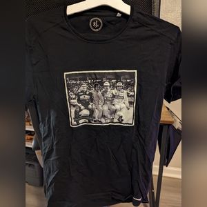 8Js Black Icons Tee Medium
